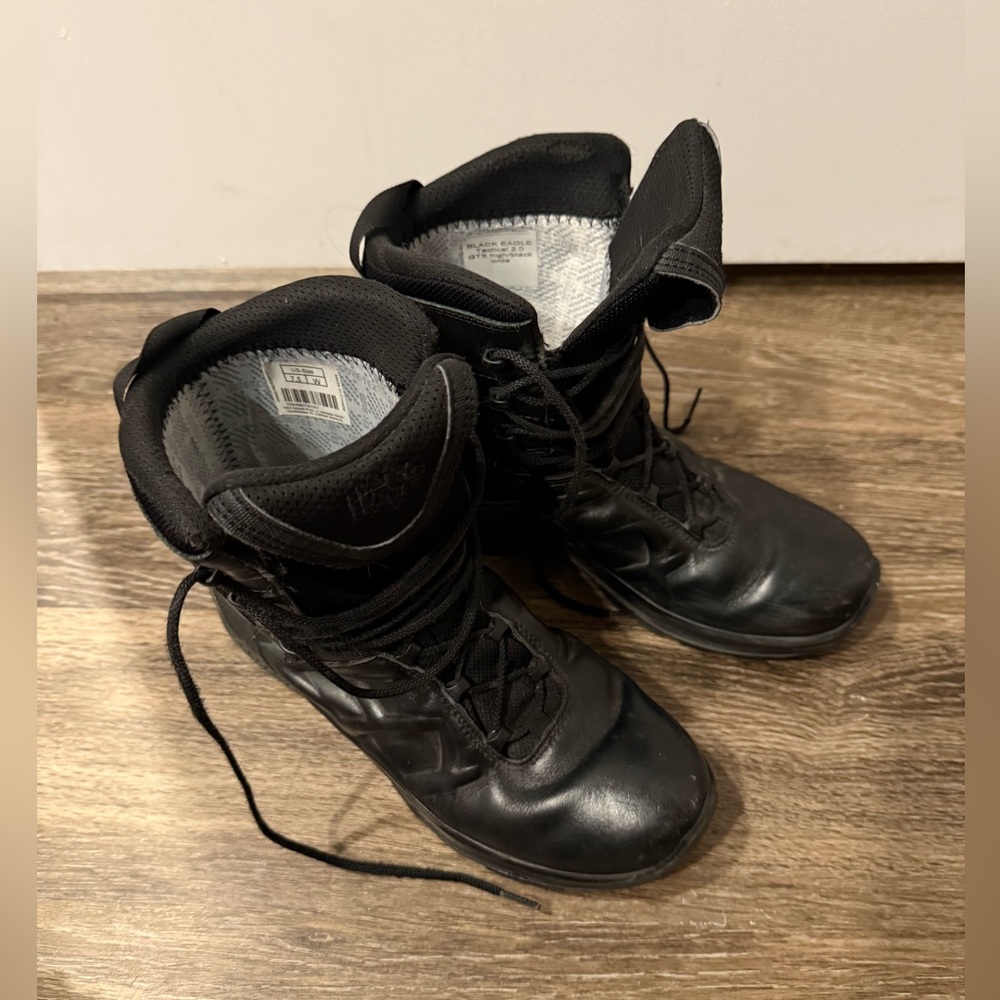 Haix men’s black eagle tactical 2.0 men’s boot size 7.5 wide